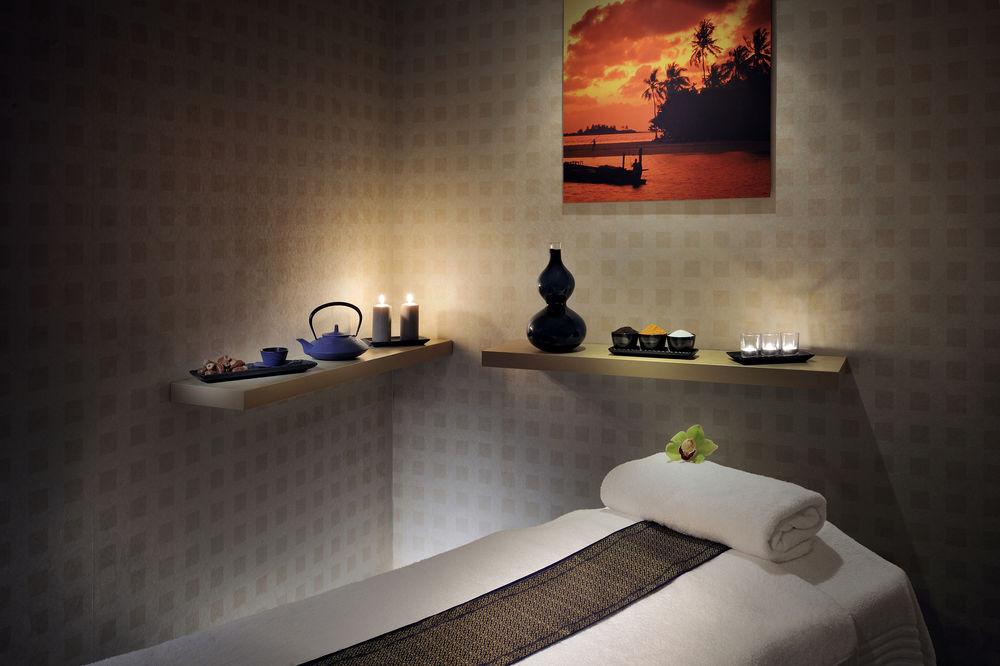 Courtyard By Marriott Kuwait City Ngoại thất bức ảnh