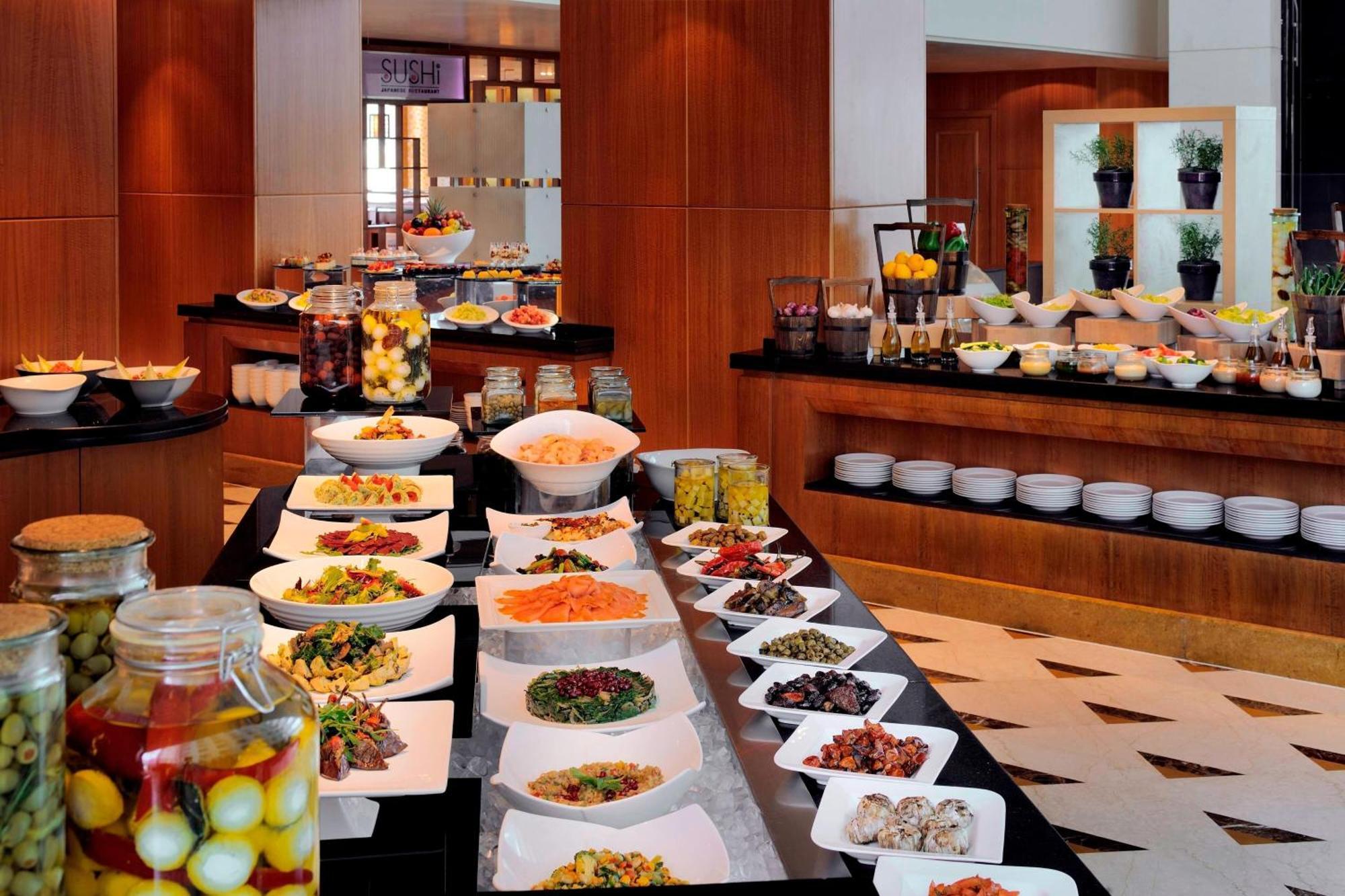 Courtyard By Marriott Kuwait City Ngoại thất bức ảnh