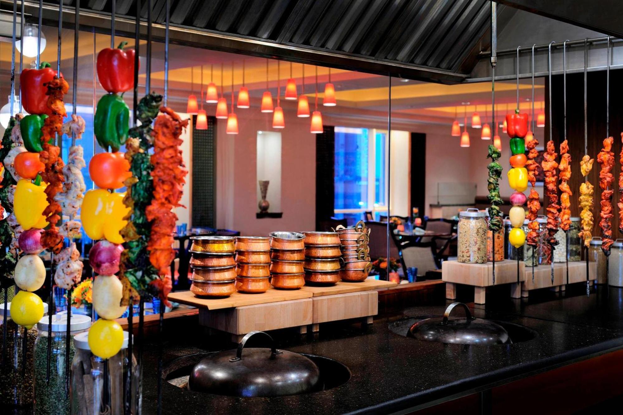 Courtyard By Marriott Kuwait City Ngoại thất bức ảnh