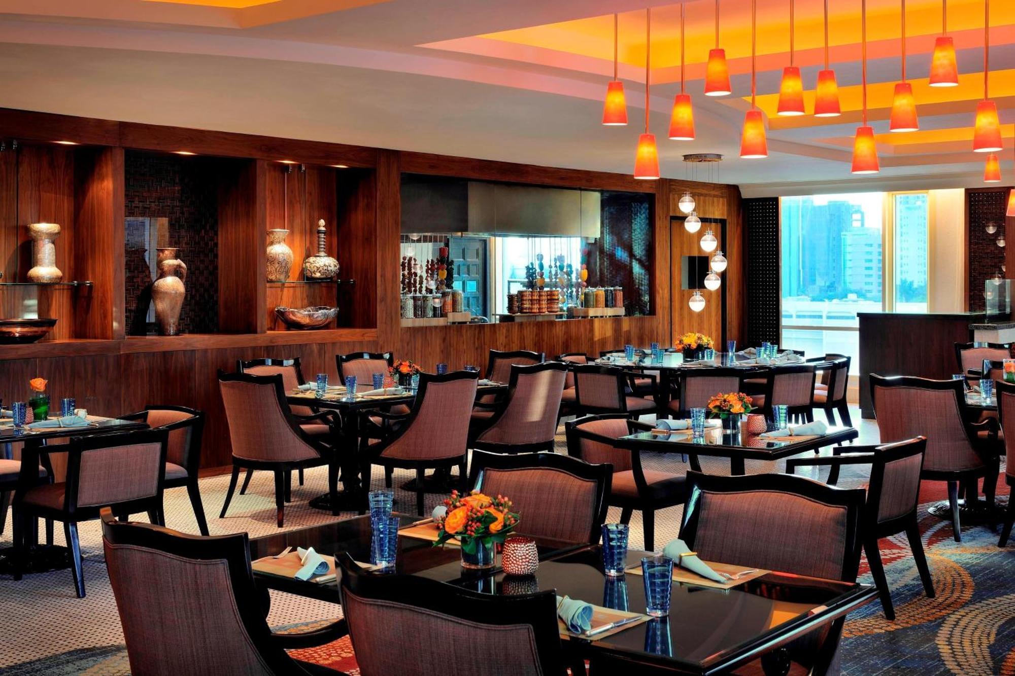 Courtyard By Marriott Kuwait City Ngoại thất bức ảnh
