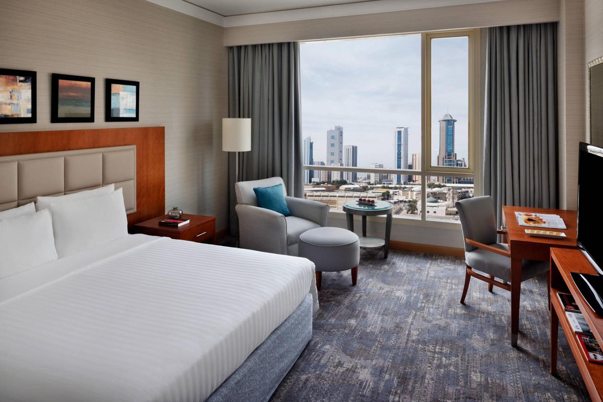 Courtyard By Marriott Kuwait City Ngoại thất bức ảnh
