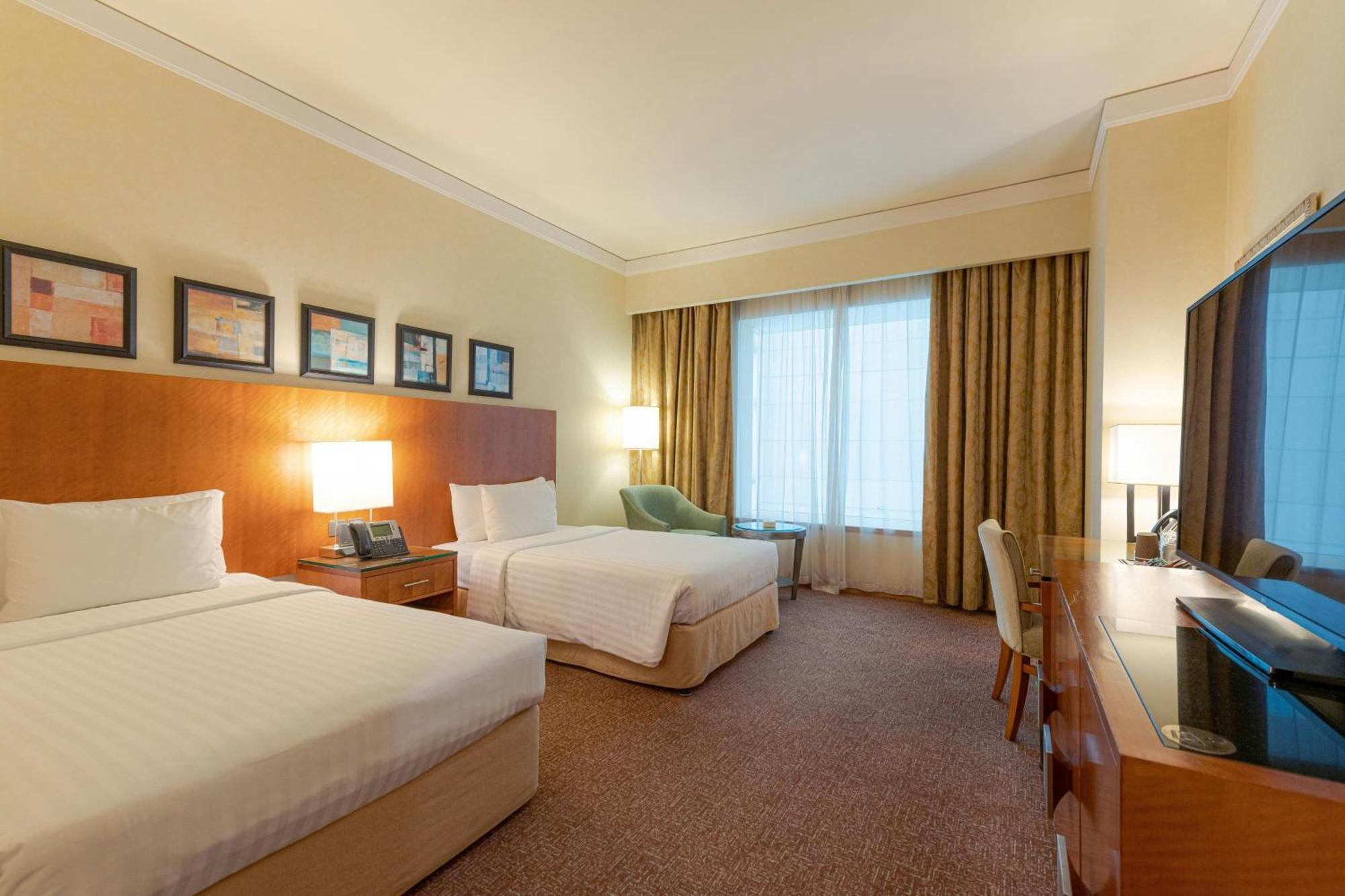 Courtyard By Marriott Kuwait City Ngoại thất bức ảnh