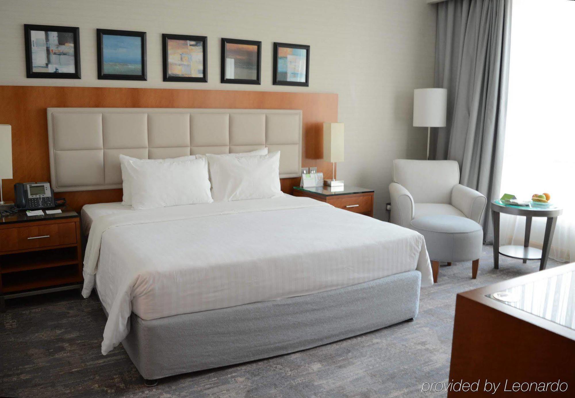 Courtyard By Marriott Kuwait City Ngoại thất bức ảnh